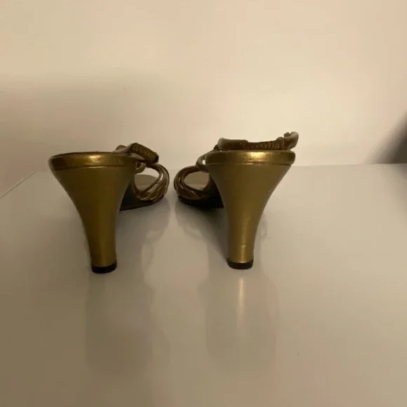 Sandals - Picture 3 of 5